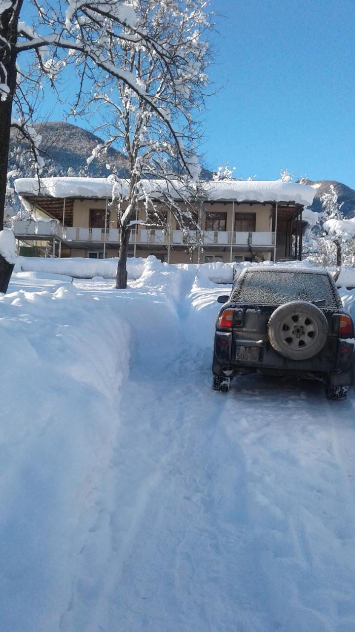 Mti House Hotell Kvesheti Eksteriør bilde