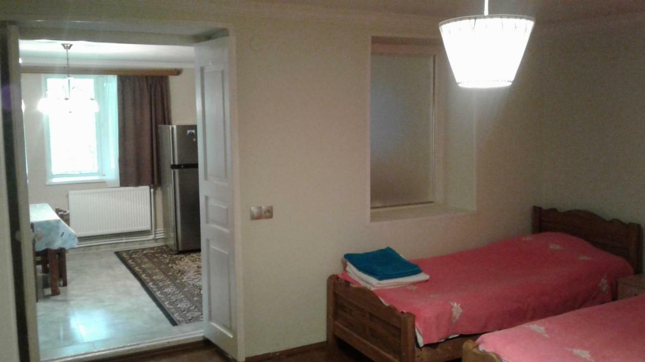 Mti House Hotell Kvesheti Eksteriør bilde