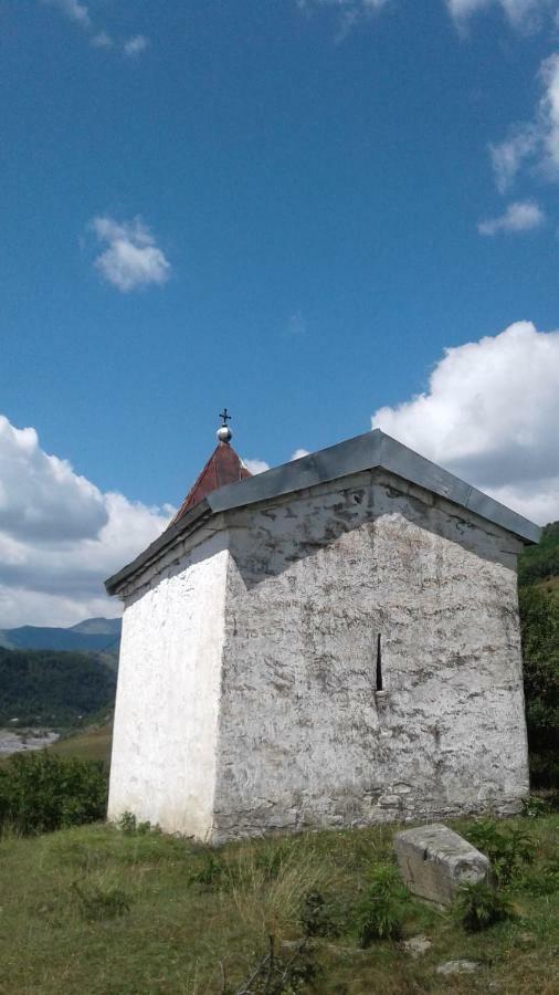 Mti House Hotell Kvesheti Eksteriør bilde